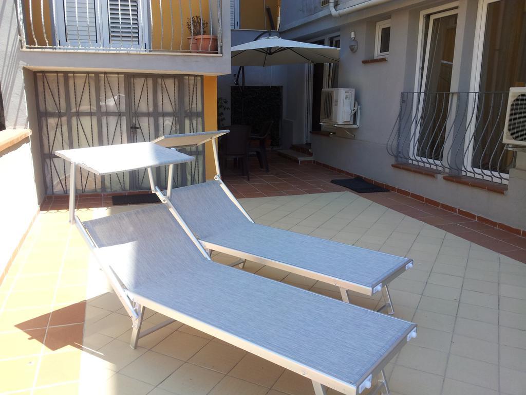 Lewisrooms Domo Cagliari Luaran gambar